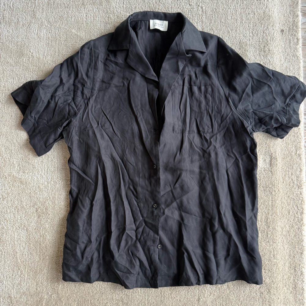 Dissh button down shirt